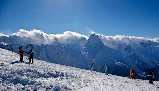 Горные склоны курорта Домбай: инструкция по применению